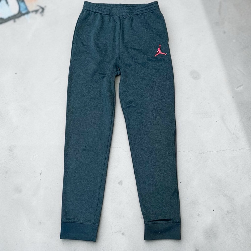 Nike Air Jordan Youth XL Heather Gray Dri Fit Jogger Sweatpants Boys 13-15